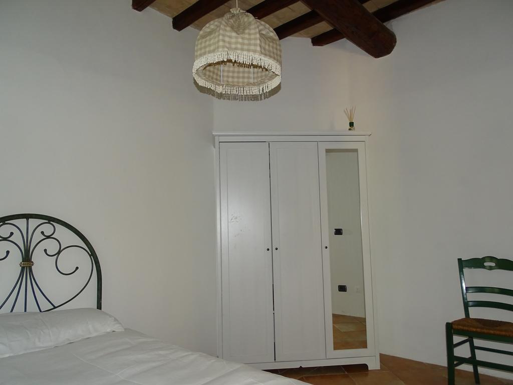 La Vecchia Stalla B&B นาร์นี ภายนอก รูปภาพ