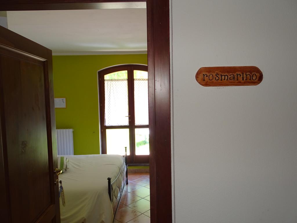 La Vecchia Stalla B&B นาร์นี ภายนอก รูปภาพ