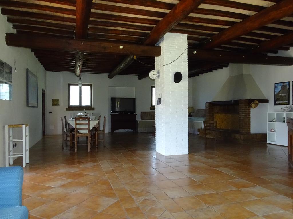 La Vecchia Stalla B&B นาร์นี ภายนอก รูปภาพ