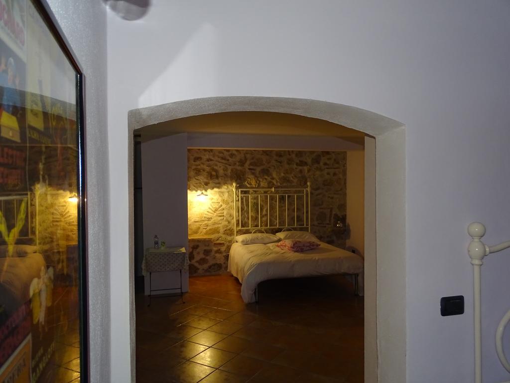 La Vecchia Stalla B&B นาร์นี ภายนอก รูปภาพ