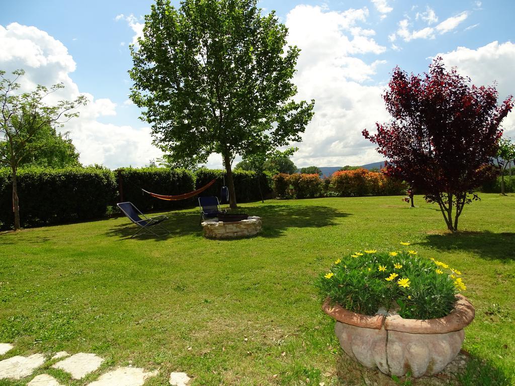 La Vecchia Stalla B&B นาร์นี ภายนอก รูปภาพ