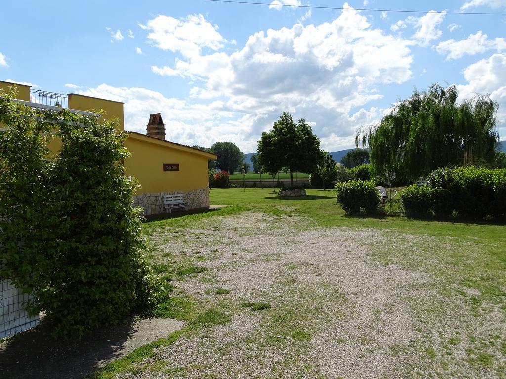 La Vecchia Stalla B&B นาร์นี ภายนอก รูปภาพ